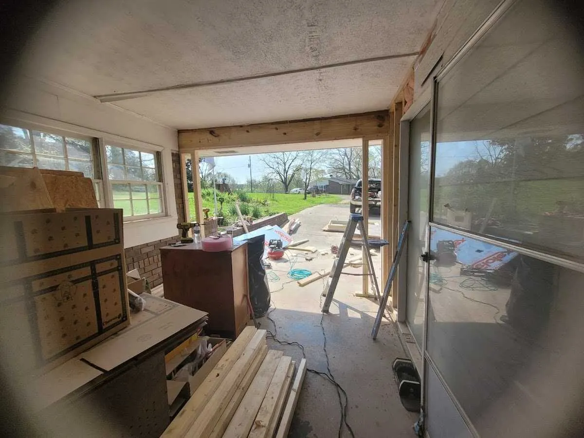 Air movers and dehumidifier for Water Mitigation Services in Spring Arbor